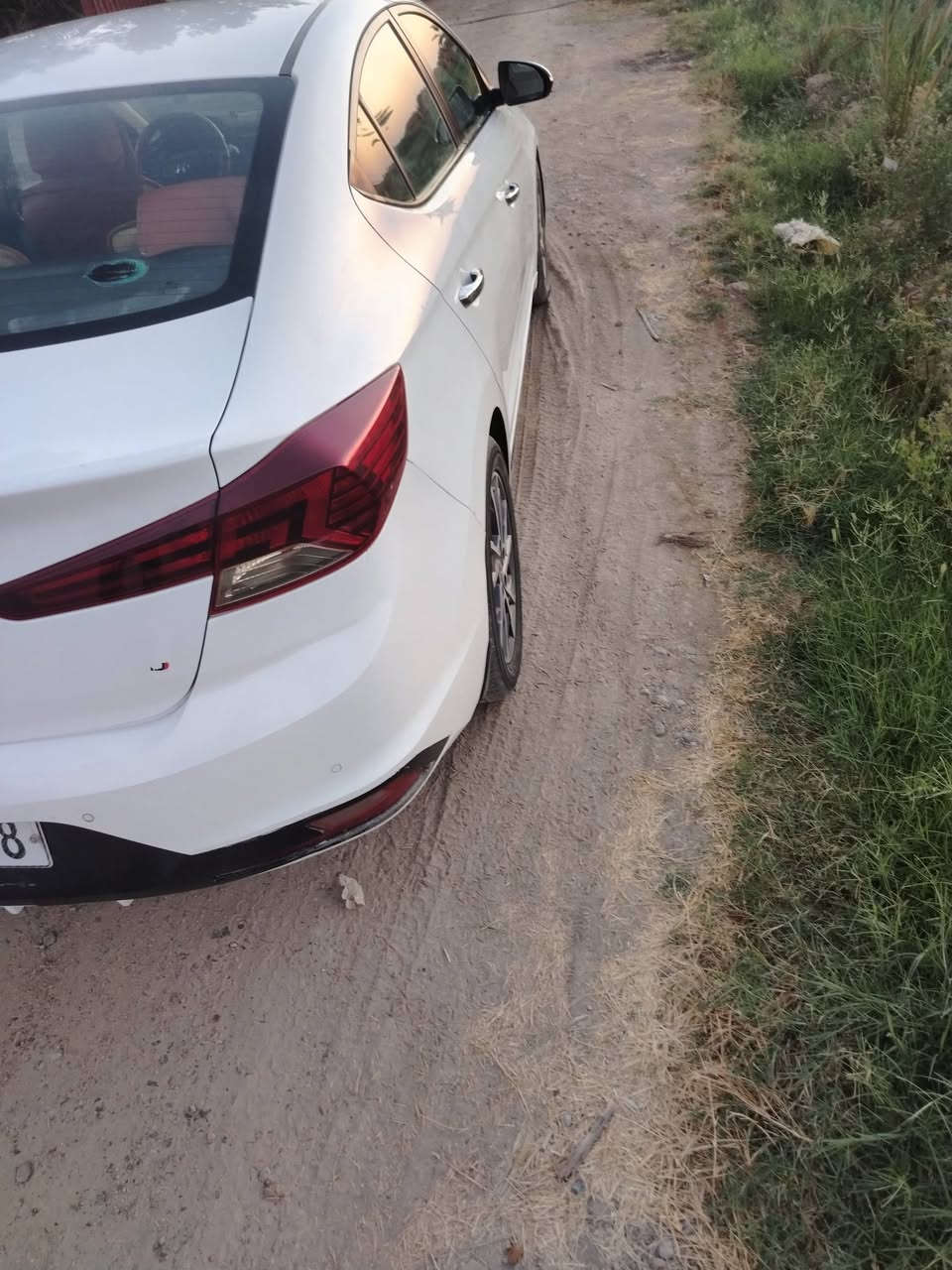 سلام عليكم 👋
البيع سيارة النترا موديل 2020  خليجية مابيها اي ضرر فول مواصفات  

محركها 2000 دخلها كلش نضيف تبريد شغال

 الاطارات جدد

رقم بغداد بأسمي تحويل ثاني يوم 

مكان سيارة بغداد ابو غريب 
سعر 175 وبيها مجال الطيبين

الأستفسار على هاي الأرقام 

***********

***********
