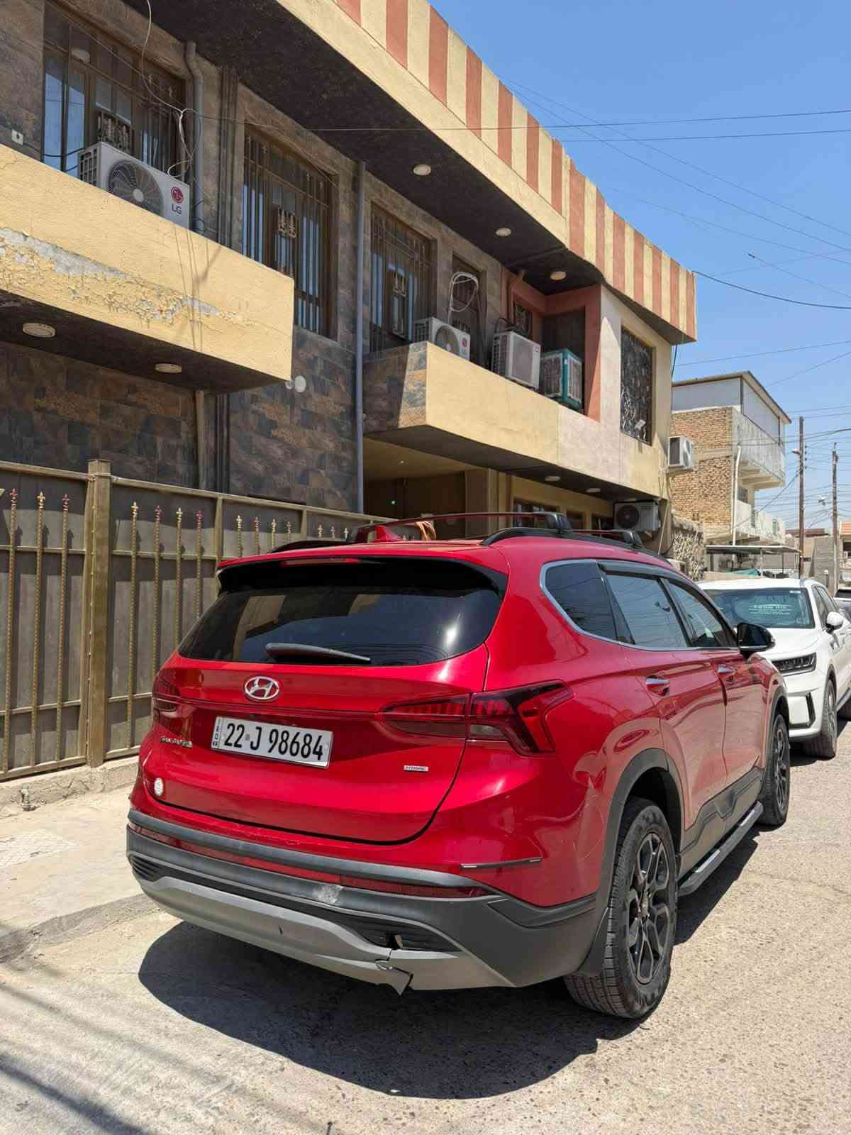 السلام عليكم للبيع سنتافيا وارد امريكي حادث امريكا جداً خفيف او صار بيه بل عراق 3 قطع بدون لاشاصي ولا لغد السيارة السونار مالته بل منشور او صور الحادث السيارة جديدة او خير من الله مكينة 2500 رادار 360 نقطة عمياء بصمة تشغيل عن بعد جنطة كهرباء كراسي كهرباء موديل 2022 سعر السيارة157 او بيه مجال  المو شراي لا يدك ولا يعلق عدك عدك كلمة او نصيحة احتفض بيه لللاغلبية مو الكل للستفسار ***********
