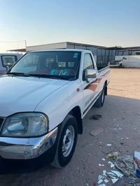 نيسان • موديل ٢٠١٣ • سفوان