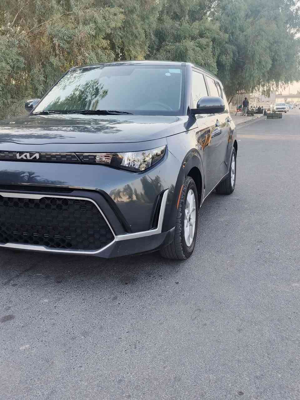 السلام عليكم كيا صول ٢٠٢٥ ماشية ١٠ الف بيهة جاملغ جهة اليسار صبغ فقط بجمهة كبس سيارة جاهزة مابيهة نقص كلشي دخول جديد صور الحادث  مرفقة بلمنشور
مكاني ديالى بعقوبة 
للتواصل ***********
