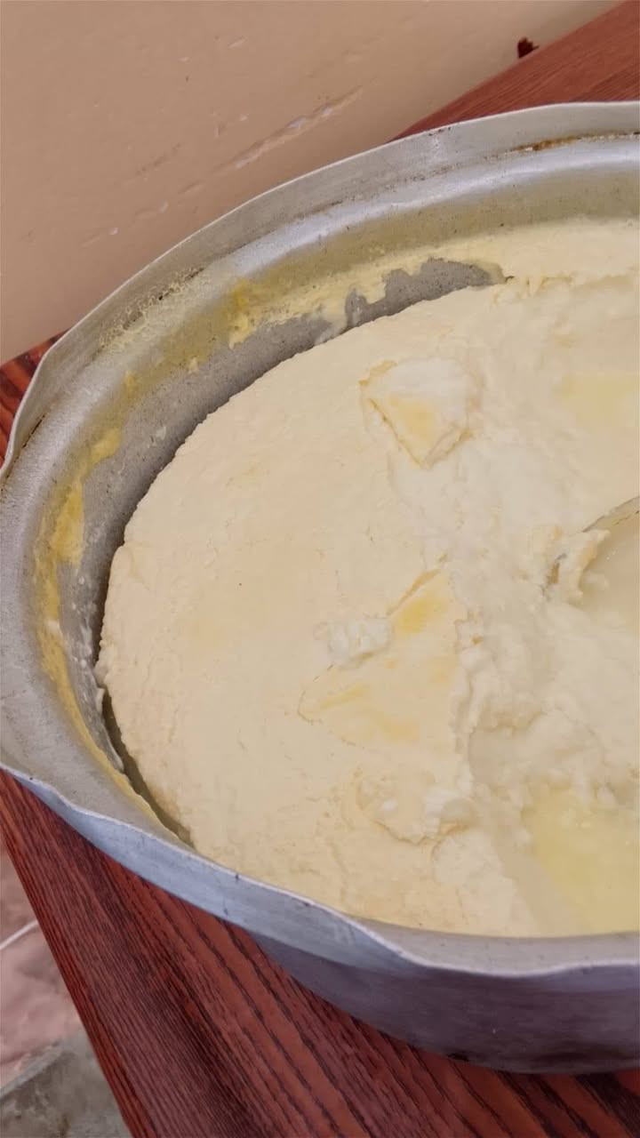 السلام عليكم 
اخوان جنايه يوجد الجبه فاخره هولنديه الاصلي رقم واحد 
خشانه وشطر ماعون 
درجه اولئ بخت شرايه 
مفرده جديد ابيع 
شرقاط قريه شكرا
هاتف/***********
***********
