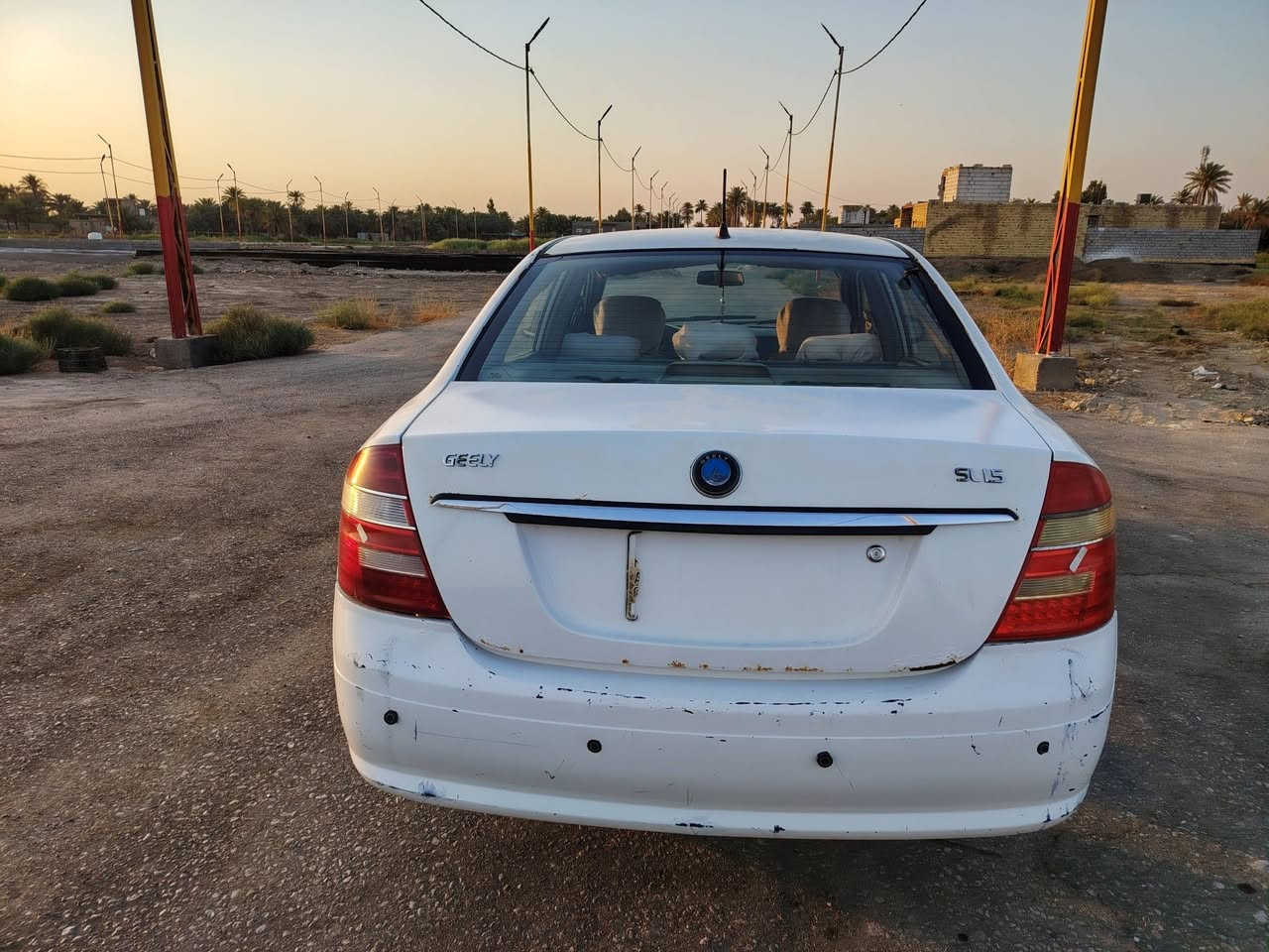 جيلي 13 كير ومكينه وتايرات وكهربائيات حساس خلفي رقم بابل ألماني راعيها يريد مداور تبريد ثلج السعر 43 وبيها مجال بيع مستعجل المو شراي لا يتعبني  مكاني الديوانيه-المهناويه ***********
