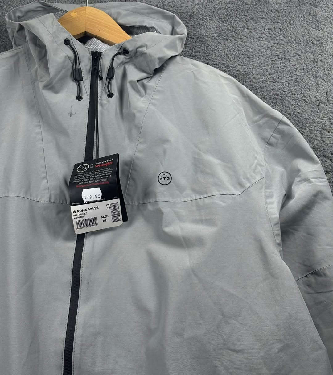 جاكيت مطر • Wrangler • مقاس XL