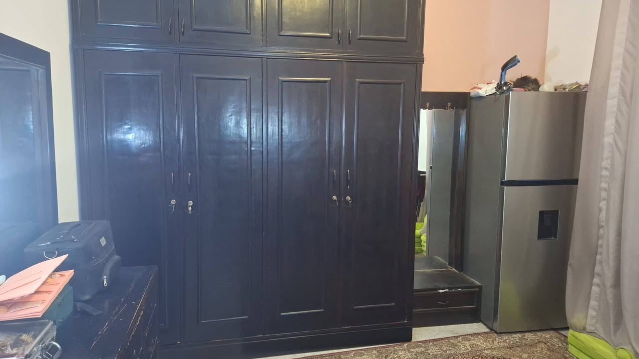 غرف نوم عدد ٢ صاج مستعملات للبيع
***********
