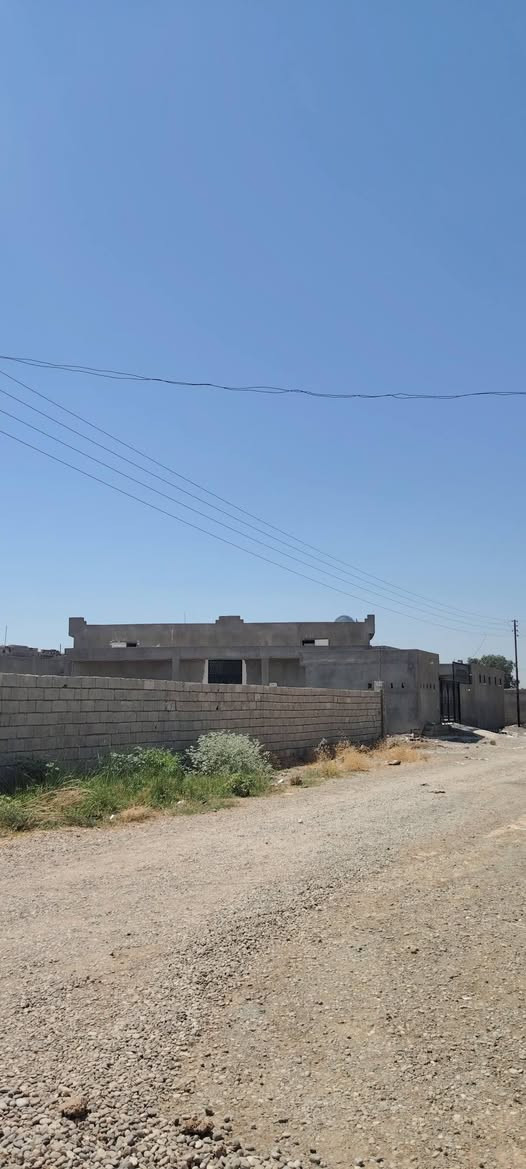 🏡 هيكل البيع– موقع مميز

السلام عليكم 🌹

📍 الموقع: خلف الخضر بكياعين الملالي وقريب ع جامع الجديد
📐 المساحة: 125متر
💧⚡ الخدمات: ماء وكهرباء واصل
💰 السعر: 15مليون وبيه مجال

📞 للاستفسار:***********
📩 أو تفضلوا خاص

🏠 شعندك للبيع؟ بيت أو قطعة أرض، تفضل خاص.

