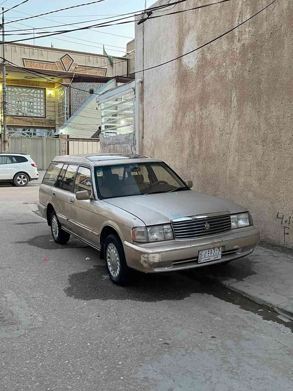 سلام عليكم اخون سياره كراون موديل 1992 ارنب استيشن كير ومكينه خير من الله كهرباء كله شغال حداديه خير من الله 
سنويه لل2023 السياره باسمي مداور ثاني يوم رقم انبار مكان السياره النجف سعر السياره 60 وبيها مجال 

‭***********‬
