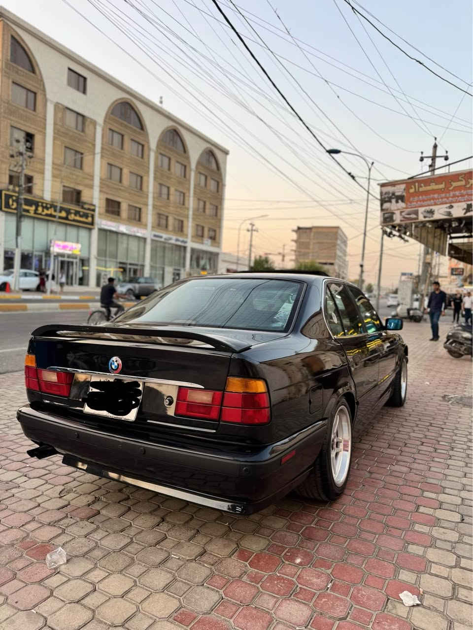 Bmw 1992 525
فوول مواسەفات
گیر تۆمەتیک
٤ جام کارەبای
ناو کرێمی
کوشن جلد
رەقەم موبایل
***********
***********
***********
*********** أربيل, العراق
