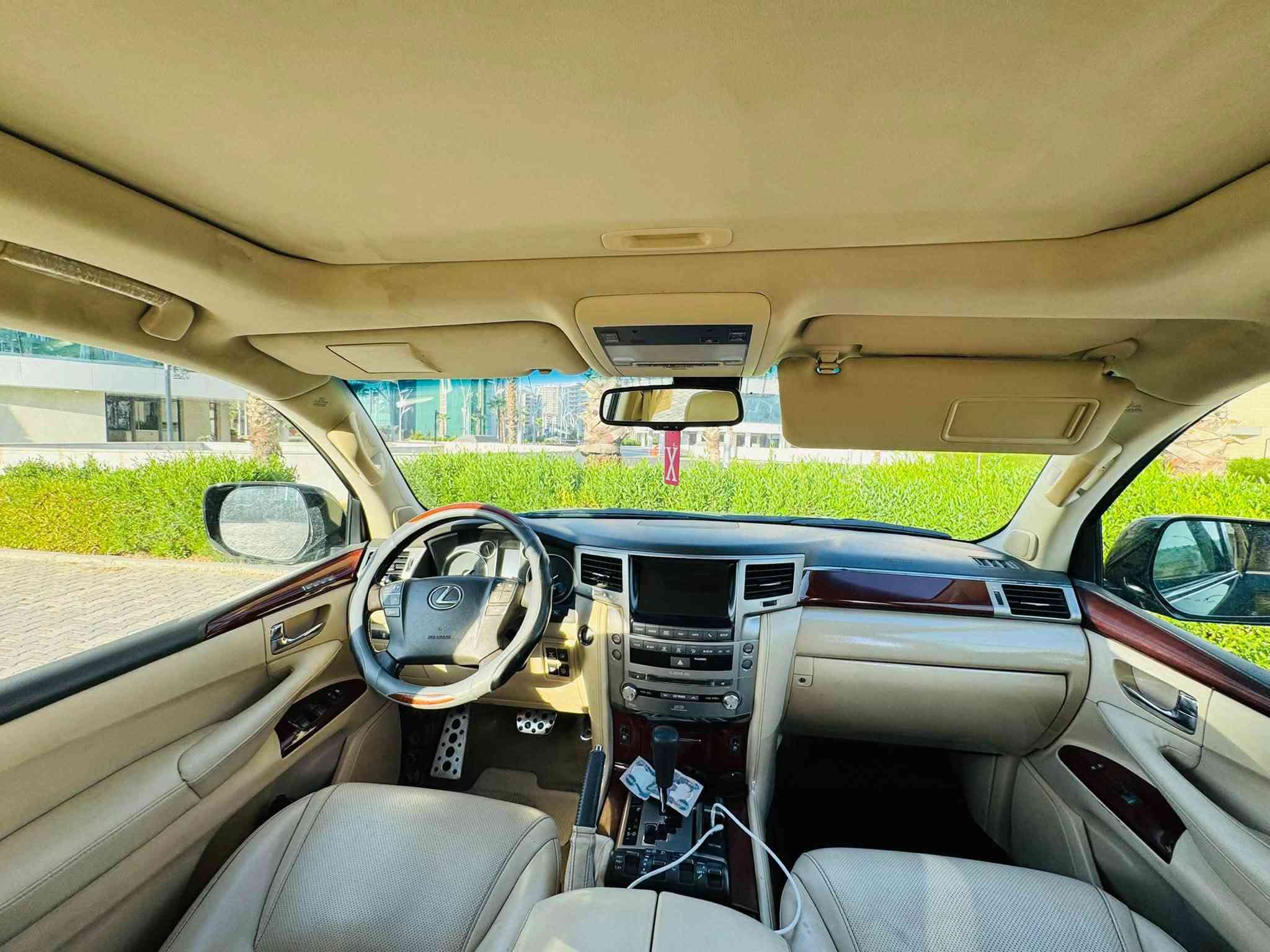 Lexus 2015 LX 570 SPORT
سعر 320بيها مجال
لكزس موديل 2015
مواصفات
بصمه
 بصمه أبواب
 سلايت
كشنات جلد 
 ذاكره 
 دتفئه تبريد جميع الكشنات كهرباء 
صندوك كهرباء 
 شفط 8 ارباك 
5 كامرات حساسات امامي خلفي زراك لايت تشغيل عن بعد طفايه جكات
الحادث
بنيد صبغ بدون دواخل بدون ايرباك
شويه جايه تيزاب شويه على قماره سيارة
بدون اي شي تحويل غرامة بشرط سيارة 
رقم أربيل باسمى
للاستفسار
***********
مكان أربيل
