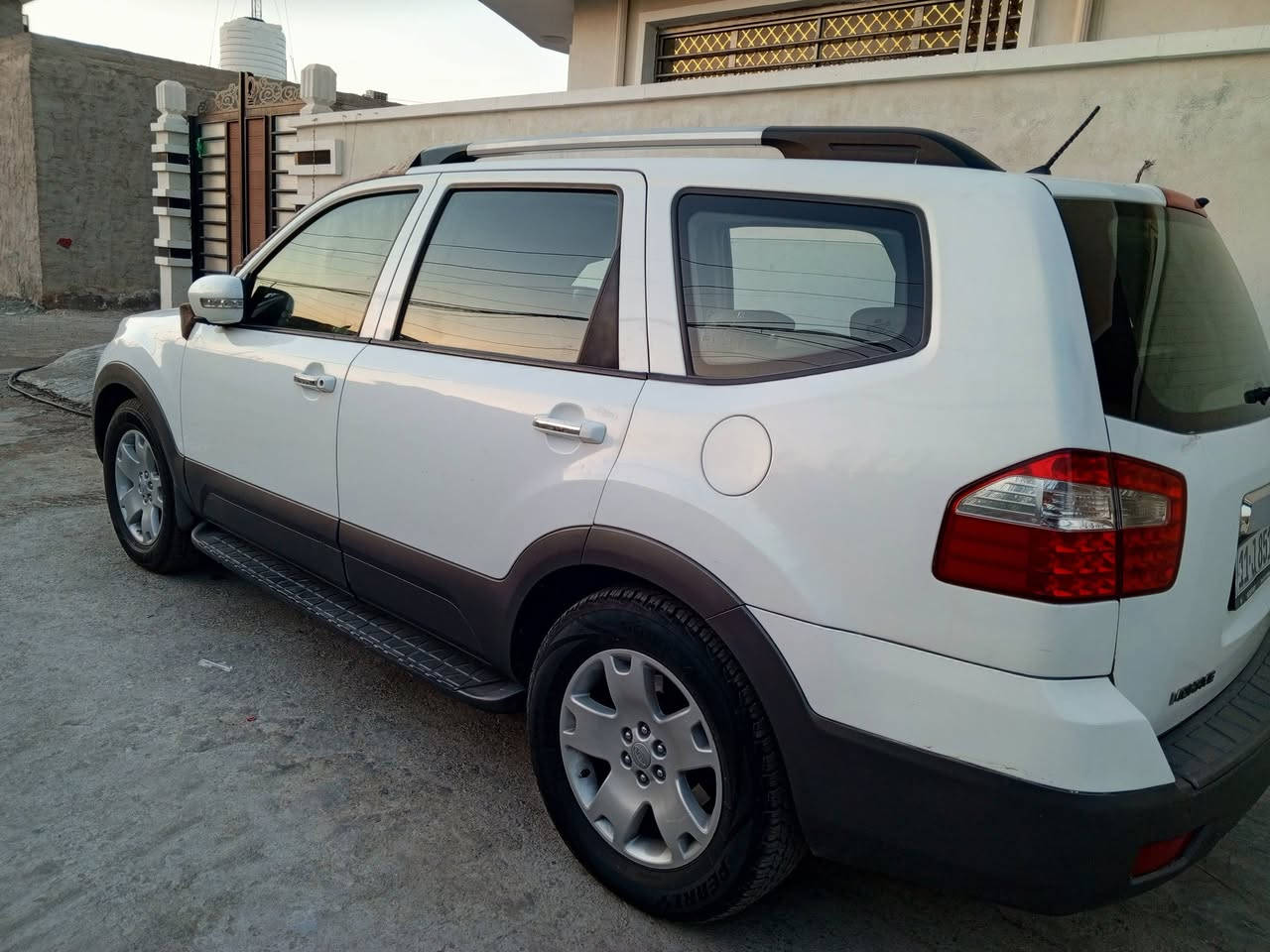 مهافي موديل 2010 
شركه العامه للسيارات(حادثه بكلايت الخلفي الايسر الجاملغ الأيسر معا قبق الجنطه مصبوغ فقط بدون ضرر داخلي) 
السياره كامل مواصفات 
بصمه +بصمة بيبان 
فتحه سقف 
كشن كهربائي
مرايات شفط 
سبعه راكب 
3 قطع تبريد 
محرك 3800
السياره ما بيهه اي قطره صبغ ماعدا الذكرتهن 
السياره خير من الله مابيها اي نقص 
العنوان بغداد مدينه الصدر 
السعر 115 
رقم ***********
