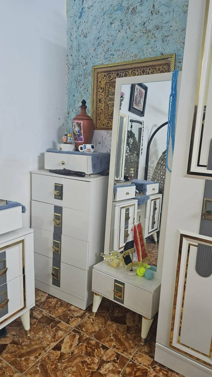 غرفه نوم تركيه للبيع نظيفه جدا للبيع مكلف بل نشر رقم صاحب الغرفه ***********
