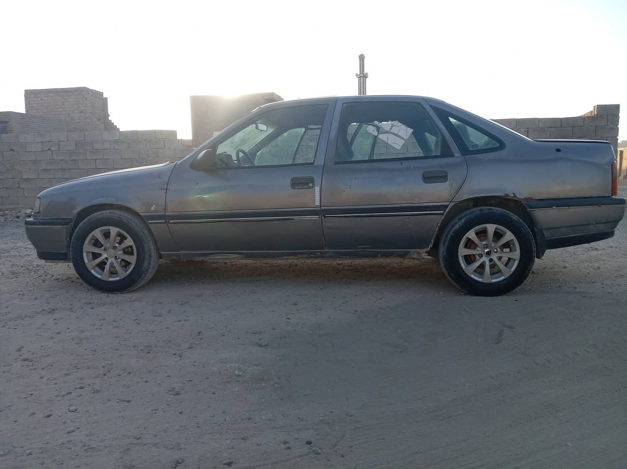 سلام عليكم
اوبل فكترا للبيع 
موديل 1991
محرك 1800  بي تنقيص 
رقم بغداد سنوية ساقطة صاحبهة الشرعي موجود بسامراء
السعر 30 وبي مجال 
سيارة تضيفة واتعهد بل تحويل والغرامات
مكان السيارة سامراء
للاستفسار الاتصال على الرقم (***********)
