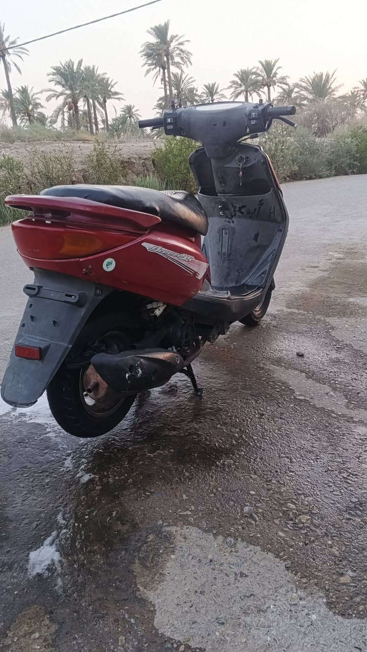 سلام عليكم بريز لايت ناصي للبيع
دراجه كامله نقوصات بسيطه بيها دراجه تشتغل سلف وهندر نكره كهربائيات كامله كفرات مختومه ويه المكينه اوراقها كامله دبلات حلوه طستها ناعمه دشبولها شغال مكينه ناعمه لاتبخير ولانضوح ولاتنقيص الدراجه تاخذها راسك بارد
نقصها واير مال كيج سرعه وكلوب الامامي وكلوب الخلفي  وبنزات مال بريك امامي وهاهيه يعني نقوصاتها متكلف 10 الاف 
مكاني بغداد للاستفسار اكثر متوفر واتساب وخط اتصل وبيك خير وتدلل ***********
