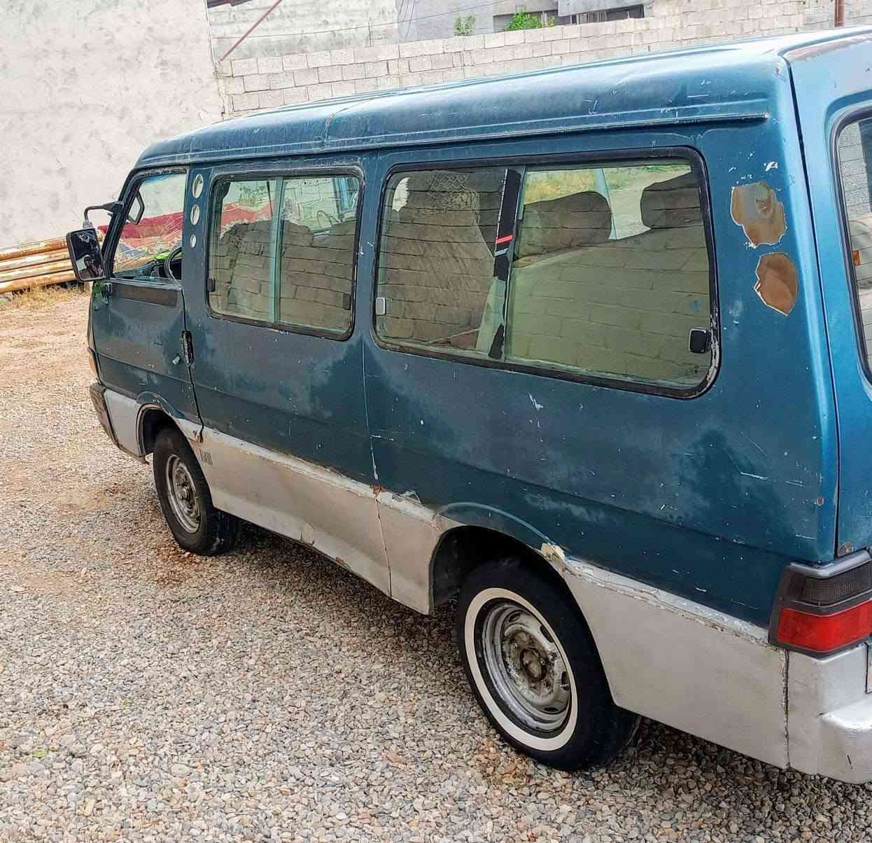 سلام عليكم
كيا بسته موديل 1995 
سيارة خير من الله 
جاهزة لشغل 
كير مكينه اكسل شواصي كفاله 
صدر بور ستيرن تايرات جديد 
$ سعر 22 وبيه مجال 
عنوان ديالى شهربان 
للستفسار 
***********
