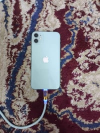 آيفون ١١ • ١٢٨ جيجا • بطارية ٧٩٪