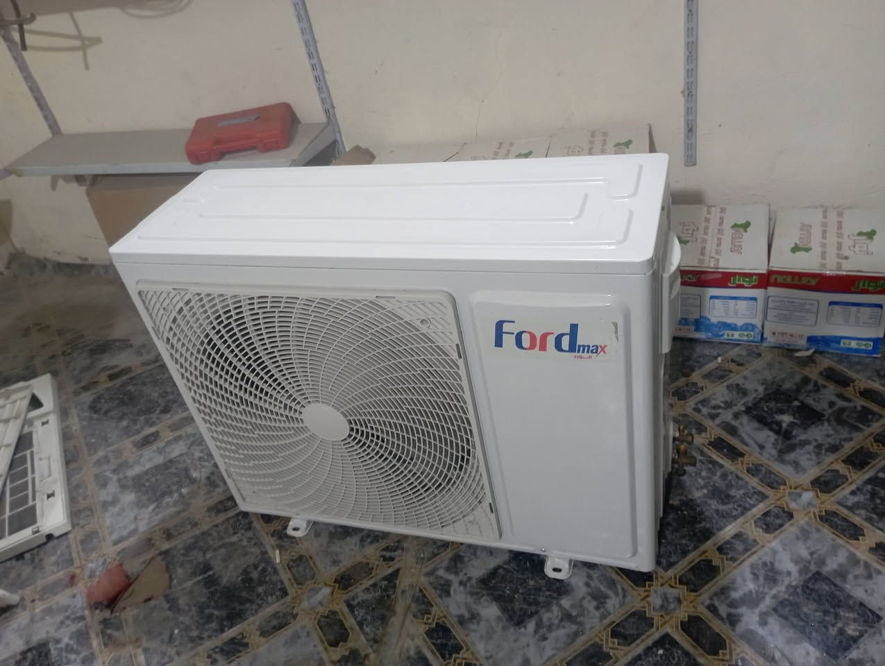 مكيف نوع دنكه طنين نضيف شرط الشغل وسبلت نوع فورد طن ونص بعده جديد استخدام شهر للبيع ***********
