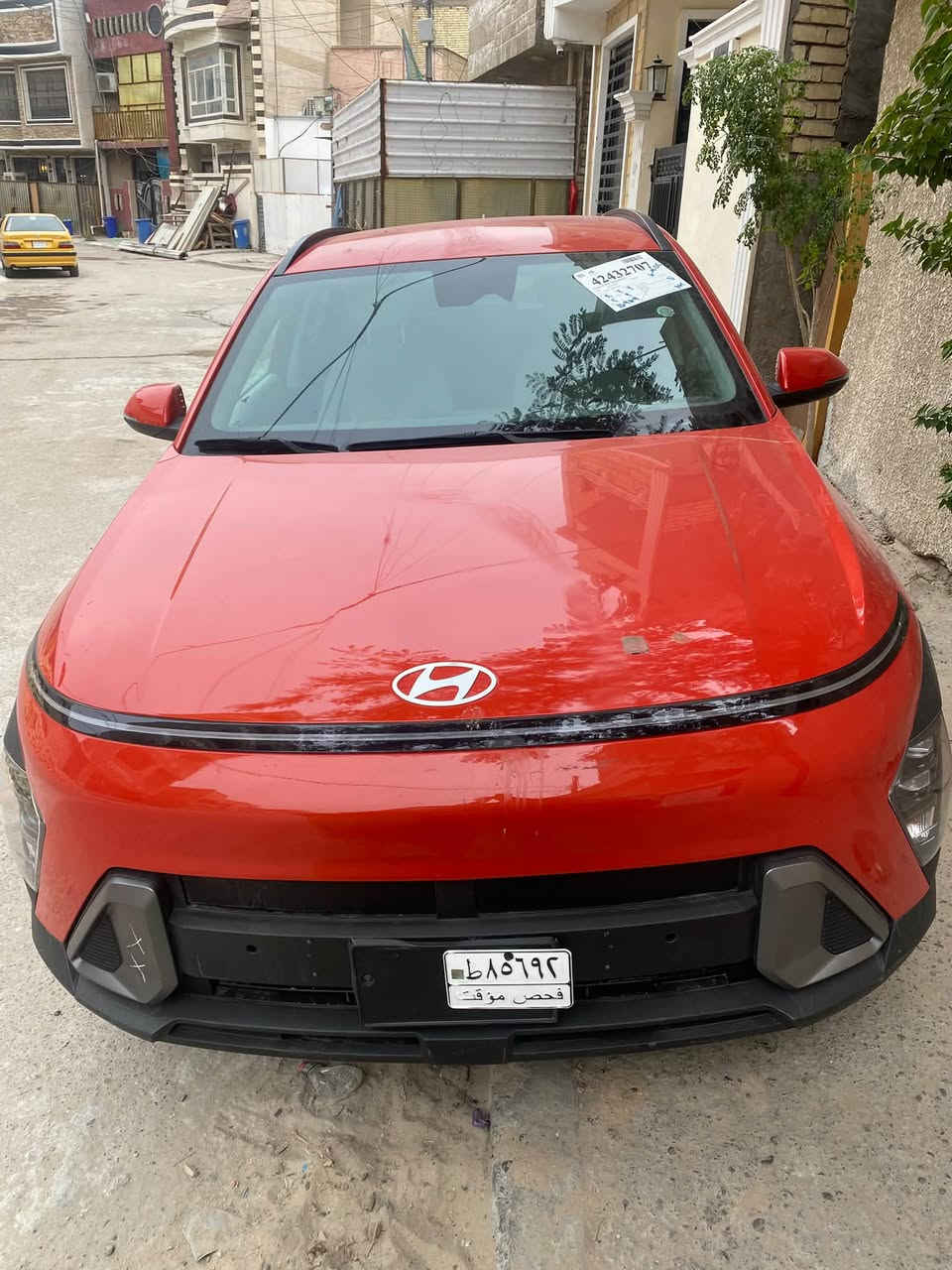 للبيع كونا 2024 بدون رقم حادث موضح بل صور  سيارة جديدة مواصفات SEL  السعر 160 بيها مجال  
***********
