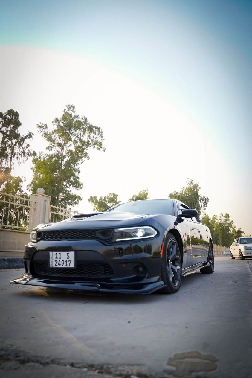 جارجر 2022 SXT وارد امريكي
مواصفات فول

فتحه + بصمه

محرك 3600 V6

كير أوتوماتيك 8 سرعات.

نظام دفع خلفي (RWD).

انظمة قيادة (Eco – Sport)

كشنات جلد

كشنات كهرباء

تدفئة بالمقاعد

نظام صوتي 6 سماعات + مضخم

شاشه كبيره ابل كار بلي

كامره دواره + حساس خلفي

نظام مانع انزلاق ABS + تحكم بالثبات ESC.

حساس ضبط الاطارات

حساس خلفي مع كاميرا رجوع.

مثبت سرعة

لايت زنون

أضائه LED أمامية وخلفية مع نهارية.

تشغيل عن بعد

حادث السيارة مبدل بند فقط و جامغ مصلاح

صور الحادث بالمنشور

رقم الواتساب ***********

