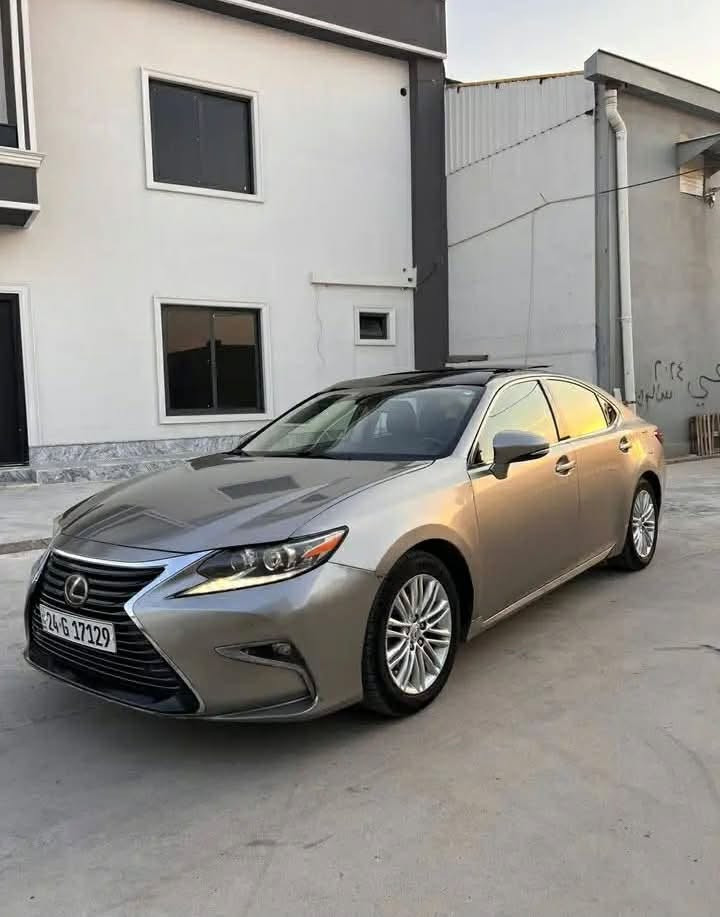 🚘 معرض GLI للسيارات يعرض لكم سيارة مميزة للبيع
طريقه التواصل واتساب فقط

🔹 نوع السيارة: تويوتا لكزس 
🔹 الموديل: 2017
🔹 الفئة: es350 
🔹 الوارد: امريكي 
🔹 عدد الكيلومترات: 148mil
🔹 الحادث / الصبغ:  رشات صبغ بدون داخل بدون ايرباك
ملاحظه سياره ٥ قطع ابيع حزام 
🔹 حجم المحرك: v6 
🔹 حالة المحرك: ممتاز 
🔹 القير: ممتاز 
🔹 حالة السيارة: جيد 
🔹 الترقيم: أرقام سنويه جديده 
🔹 المواصفات: فول 
💰 السعر: 139
🤝 السعر قابل للتفاوض
📍 موقع السيارة:  مهت 
📞 طريقة التواصل: اتصال أو واتساب فقط
📱 رقم الهاتف: *********** 
✨ معرض GLI للسيارات — ثقتكم تهمنا
