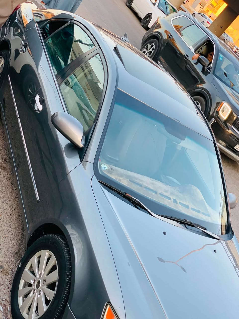 للبيع سوناتا 2009
امريكي محرك 2400 دوش 

تبريد ثلج فول مواصفات 

فتحه وتحكمات كير محرك كله بشرط 

تخم تاير جديد 

سياره مكفوله عدا بارد بل جاملغ 

مكان السياره الفلوجه 

السعر 118

***********
