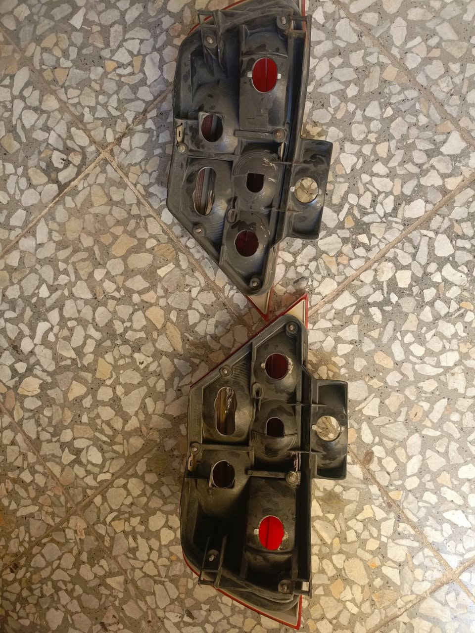 بك لايت شبح. 1992. نضاف. قيم وخذ.  العنوان بغداد الحسينيه مال راشديه ‏‪***********‬‏
