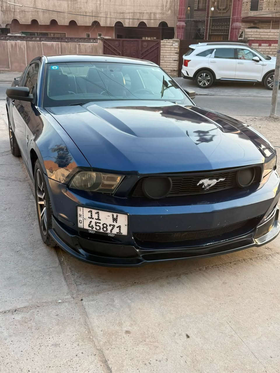 سلام عليكم شباب للبيع موستنك  بريم يوم فول مواصفات مديل 12 محرك3700المرغوب السياره جاهزه مابيها اي نقص تبريد ثلج محرك كير صدر امامي خلفي كله كفاله تخم تاير او ويل حته باتري جديد  حادث امريكه فقط جاملغ الخلفي عكس السايق مصبوغا عام لجماليه رقم بغداد الجديد بسمي تحويل ثاني يوم مكان بغداد السيديه السعر 65 بيها مجال بصيط ***********
