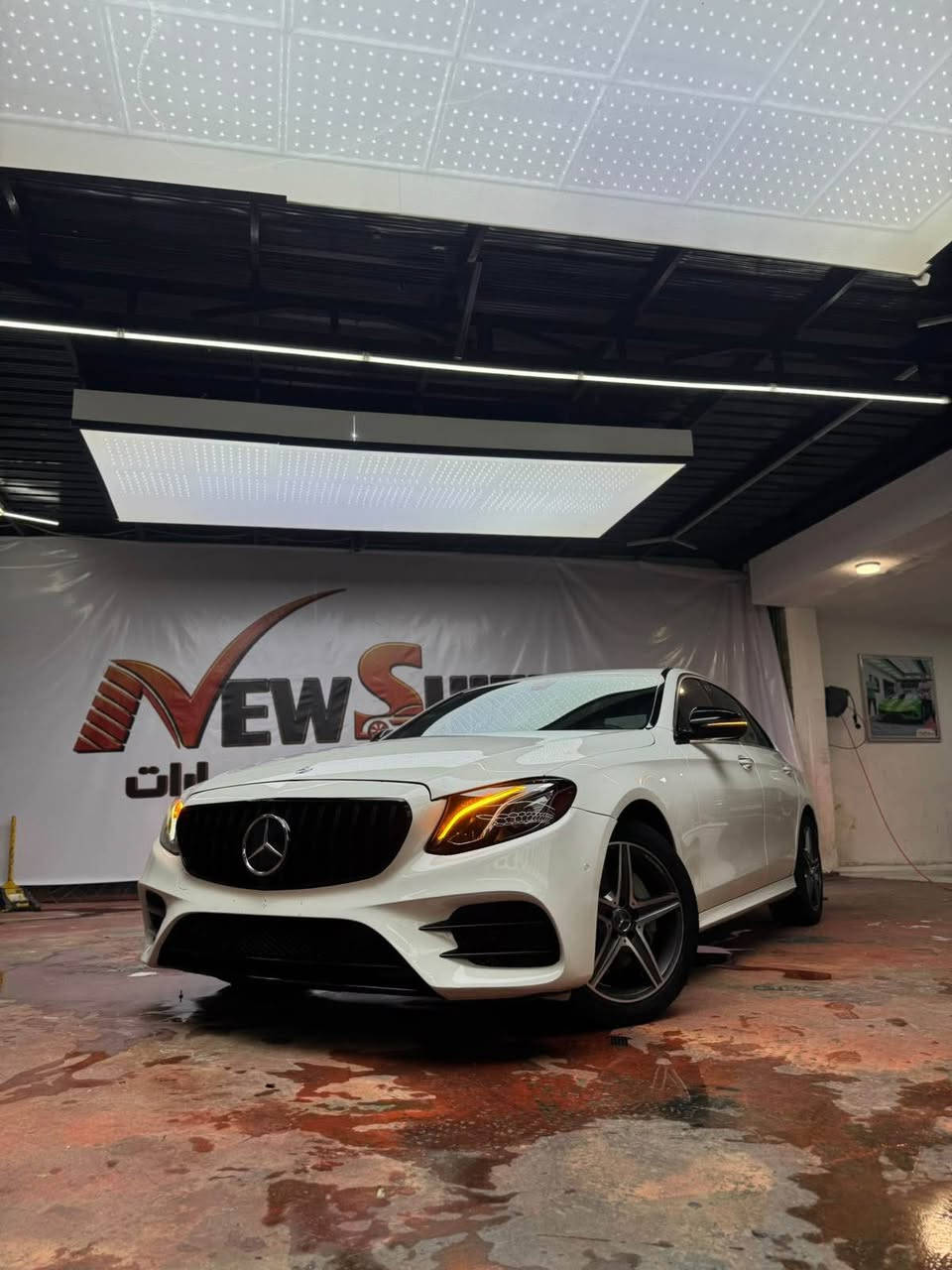 🚘 للبيع Mercedes-Benz E300 E-Class 2017

🔹 الممشى: 98 ألف مايل
🔹 اللون: — ابيض 
🔹 رقم اربيل 
🔹 الحالة: بدون حادث، بدون صبغ
🔹 فقط بارد بالجاملغ الخلفي والجاملغ الأمامي جدا بسيط 
✨ المواصفات:
• فتحة سلايت
• شاشة Widescreen
• نظام ملاحة
• مقاعد جلد
• تحكم بالمقود
• حساسات
• كاميرا خلفية 
• مرايا كهربائية
💰 السعر 25,500 دولار
📍 الموقع: بغداد
📱 للتواصل
*********** بغداد, العراق
