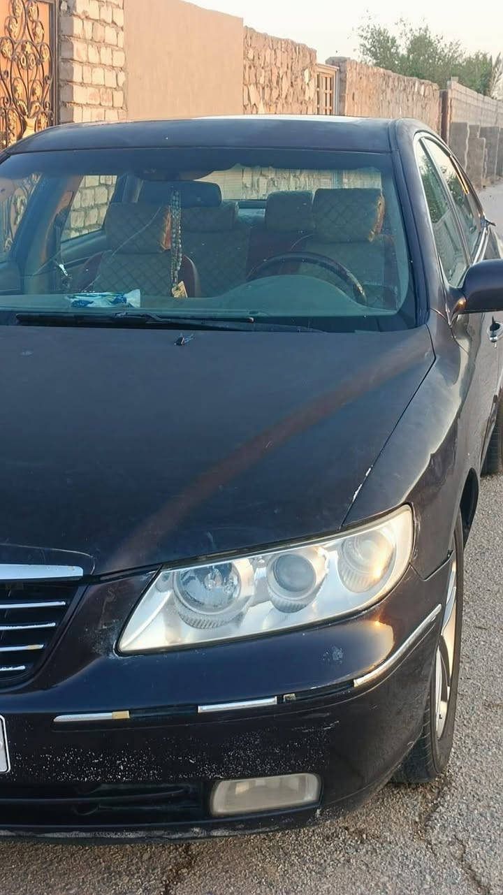 السلام عليكم للبيع فقط هيونداي ازيرا موديل2006وارد امريكي محرك3300v6 فول مواصفات بيهه طخه بالجاملغ عكس السايق بدون دواخل كير  مكينه  شواصي مكفوله كهربائيات السياره شغاله تبريد ثلج بيه ادامه كاملة مكان السياره نجف ابو صخير معروضه ب 75 ورقة او بيه مجال رقم بغداد دولي بسمي للاستفسار على الرقم*********** غير متواجد على الفيس مكلف بالنشر@
