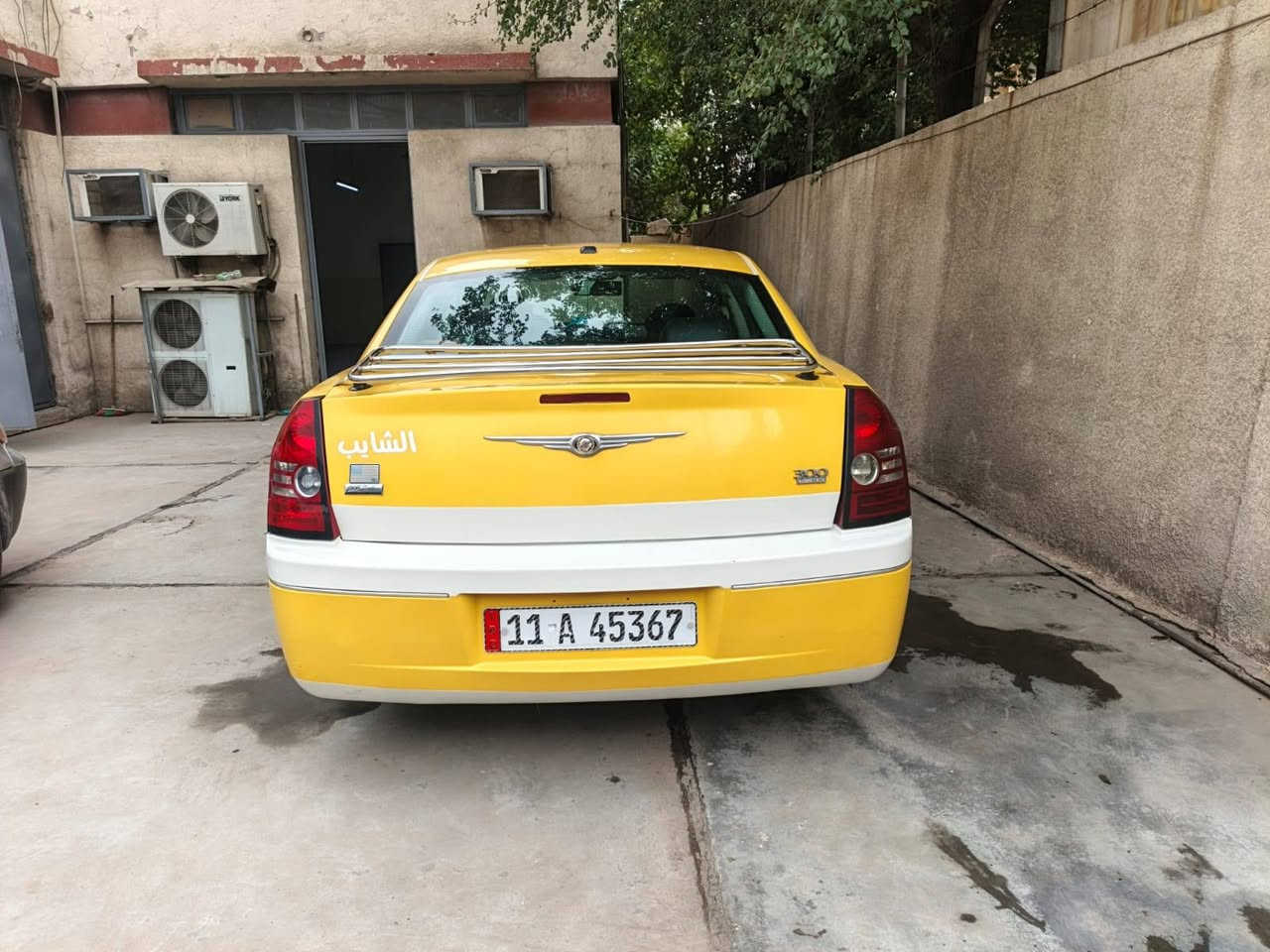 سلام عليكم اوباما ٢٠١٠ خط عماره بغداد أصل ١٠ بغداد بسمي تحويل مباشر أصل سياره أبيض سياره جاهزه للخير دواخل جديده منضومه غاز سيبايه تفصال عربانه جديده صدر امامي جديد زوج تاير أمامي توني شاده  محرك ٣٥٠٠ أصل محرك كير أكسل بل ضمان سياره جاهزهه وخير من الله منضومه زنون كامل حته بلوجكتر زنون سعر ١٢٠ قفل مكاني بغداد ***********
