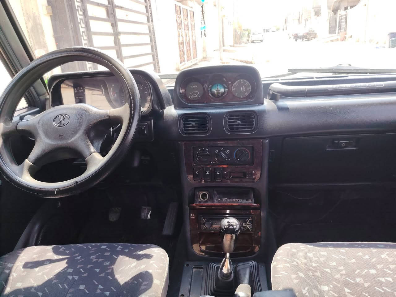 هونداي جالوبر موديل 1999 جير محرك شرط تبريد ثلج سبعه راكب السعر 58 كركوك مشروع وطني سنويه لغايه 2028 ورقه  رقم موبايل *********** الشراي يتصل
