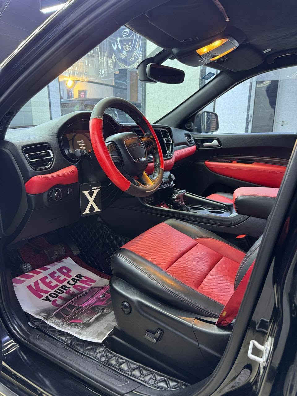 سلام عليكم
دوج دورنكو 2022
مكينه 3.6
مواصفات sxt
سياره بيها بس دعاميه خلفيه ومرجعيها نفسها وبيها شبرين بل باب بارد الخلفي
وماشيه السياره 70 كيلو
رقم سياره بغداد
صورها في أمريكا مرفقه في المنشور
وسياره جدا نظيفه
سعرها 275 وبيها مجال
رقم الجوال ***********
عنوان سياره بغداد سيديه

