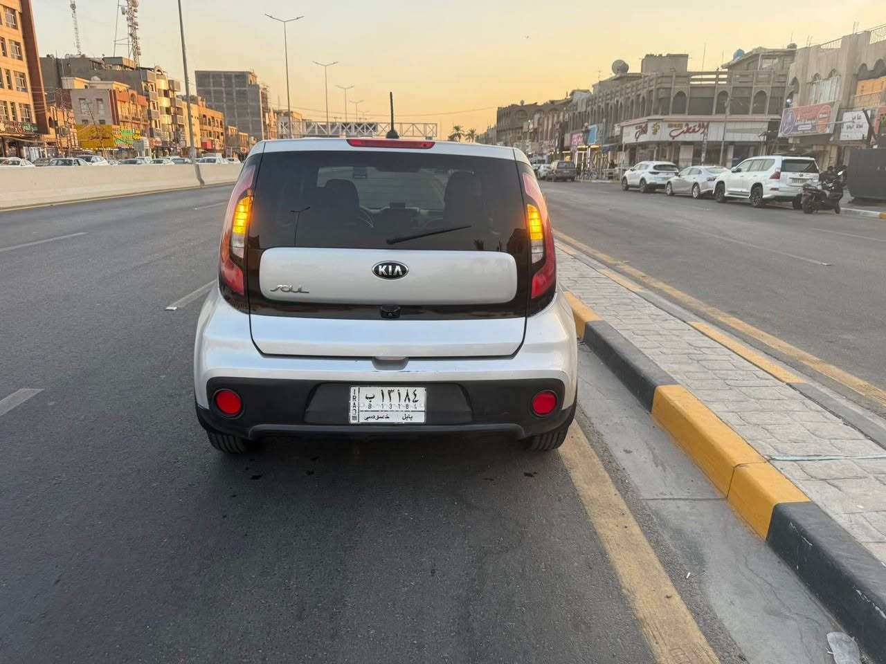 كيا صول موديل 2018 وارد امريكي رقم بابل شرط التحويل حادث امريكا بنيد و جاملغ وحاليا بيها فقط الدعامية مكينة 1600 السيارة جاهزة كير مكينة كفالة
سعرها 90 وبيها مجال قليل
مكان السيارة بغداد البلديات
الاتصال *********** بغداد, العراق
