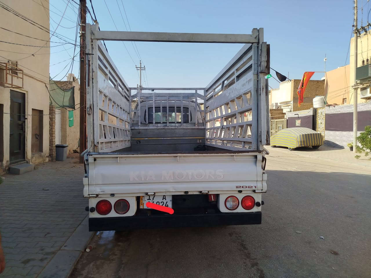 سلام عليكم فحل مفتوح  موديل ٢٠١٥باسمي مداور جديد هزه جديده وضريبه مدفوعه لل ٢٠٢٧ مكفوله السياره كفاله شاصي رقم شاصي صبغ تبديل بارد كير محرك تاير حداديه جديده كهربائيات شغاله سياره حلوه ماناقصها شي مكاني نجف حي المكرمه موبايل *********** تريد مداور تريد وكاله عامه السعر ١٢٤
