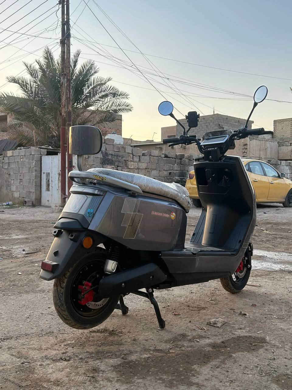 السلام عليكم
دراجه شحن شركة الجوهره البحريه
مديل 2026 بعدها ب ظمان مالتها 
-بطاريات عدد 6.  35أميير
-نظام R
-نظام P
-سرعات3
-لايت زنون عالي ناصي+دبل اشاره
-السعر750
العنوان/بغداد ابو غريب حي الشهداء
واتساب/***********
