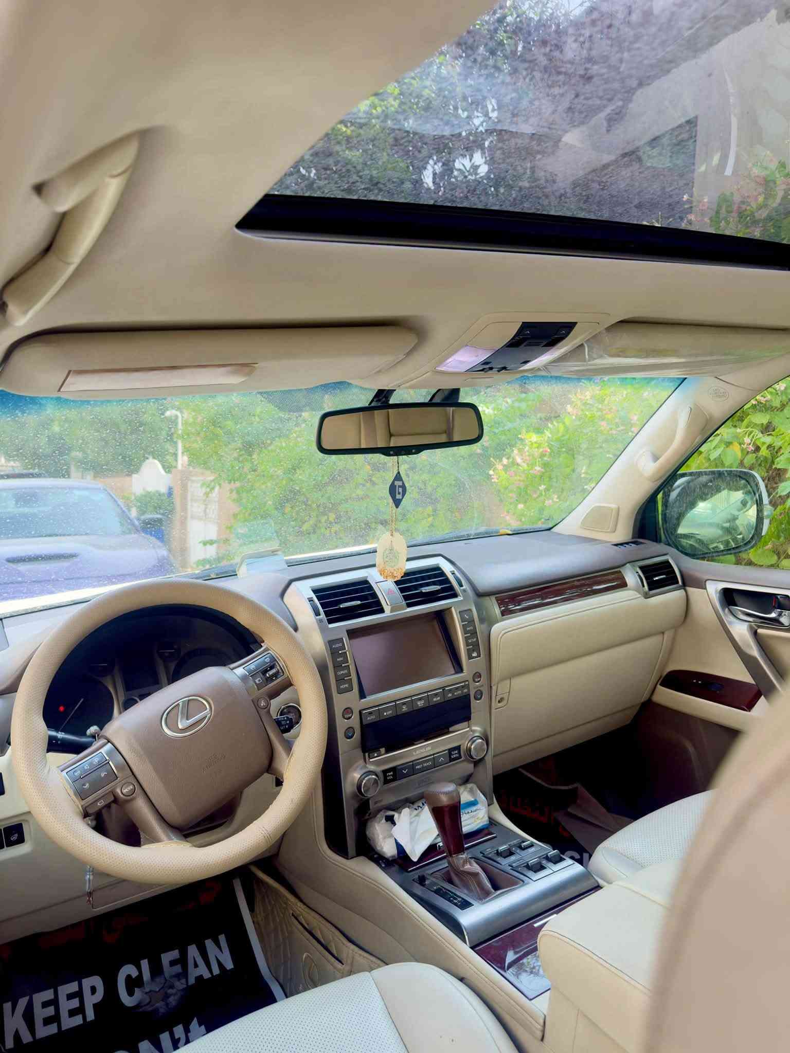 لكزس GX460 • 8 سلندر • 120 الف