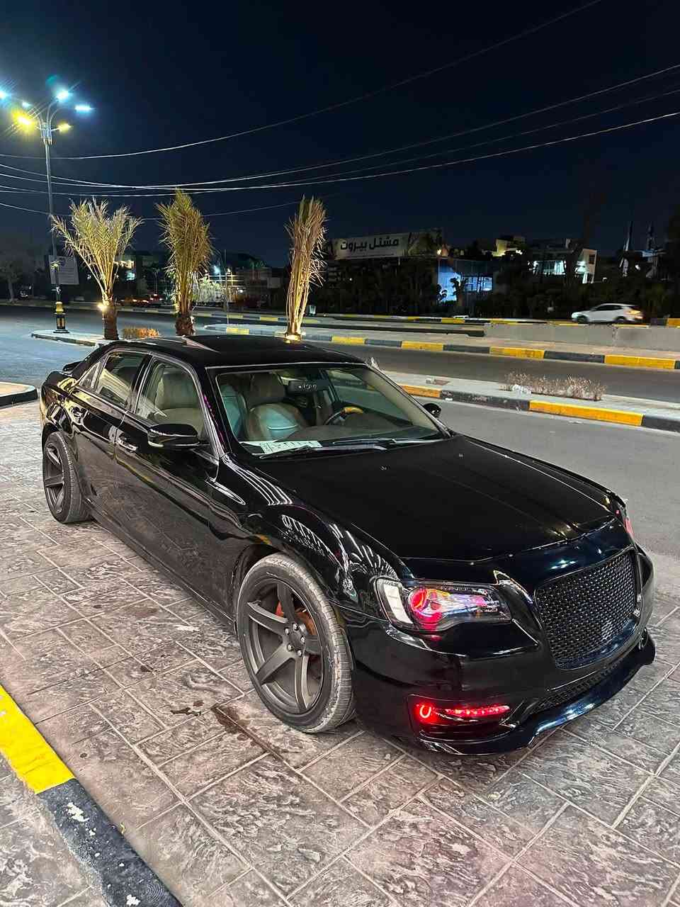 كرايسلر c300 اوباما 
رقم بغداد

هيمي 5700 ارتي
موديل 2012
فول مواصفات ما عدا الرادار 
تبريد تدفئة كراسي
تدفئة تبريد اكواب
بردة خلفية
بانوراما
ويل نجمة ابو الخسفة وتايرات جديد 
صدر جديد

محدثة بجم 2020 اوركال عين الشيطان ولايت زنون

داون بايب 3 انج
الكزوز مفرغ بيها صوت رعب
مبرمجة يم مصطفى ايكل سيفتي
ولف حماوة ريسنك
بنكة ترددية يعني انسى الحماوة

السيارة خير من الله نقصها بس كشنات وهاهية

وارد امريكي ضربتها جاملغ وباب امامي 
وبيها قطع صبغ اثر جراد ابيع حزام

رايده 140 وبيها مجال 
***********
