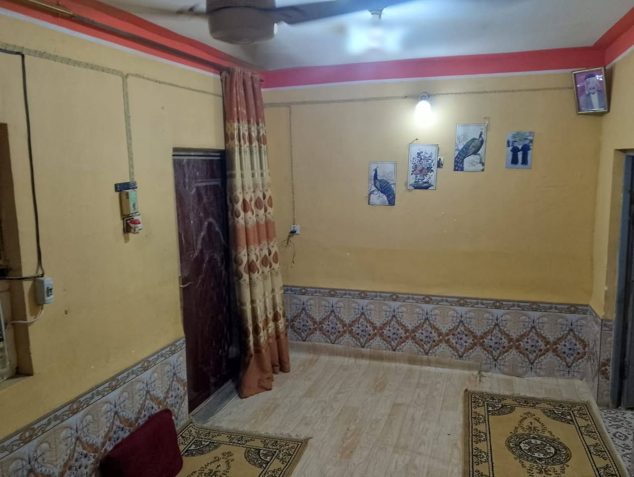 🔥 بيت للبيع العكيكة طابو صرف 240 متر بسعر 73 وبيه مجال بسيط
عنوان البيت العكيكة قرب مدرسة الأفق يتكون من طابقين 

الطابق الأول استقبال وصاله ومطبخ وغرفتين وساحه وصحيات خارجية والطابق والثاني صاله وغرفتين وصحيات تحويل باسم المشتري مباشر للأستفسار مراسلتنا أو الاتصال بنا ***********
