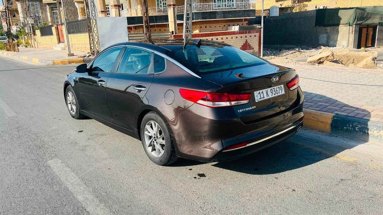تحيه طيبه…❤️
سياره للبيع نوع كيا اوبتيما 
موديل ٢٠١٨ 
رقم بغداد باسمي حره تحويل مباشر سنويه مجدده الى ٢٠٣١ 
ولوحات دولي وهزه جديده 
لون جوزي 
.
وارد امريكي حادثها بنيد فقط بدون دواخل لغد شاصي كفاله من الصبغ وعندي سونار بيها وانت تفحص سونار من جديد يطلع غير البنيد صبغ اتحمل تكاليف سونارك ومصاريفك 
.
مكينه ٢٤٠٠ 
كير اوتوماتيك 
شاشه كار بلي 
كامره دواره 
تحكم ستيرن جهتين 
رادرات جانبيه 
حساسات خلفيه 
زوج تايرات جدد 
وماشيه ١٠٦ الف فقط حقيقي ووين ميعجبك افحص 
وسعرها مناسب ١١٨ وبيها مجال بسيط جدا بعد المعاينه 
ومكانه بالكوت مركز المدينه 
وهذا رقمي ***********
