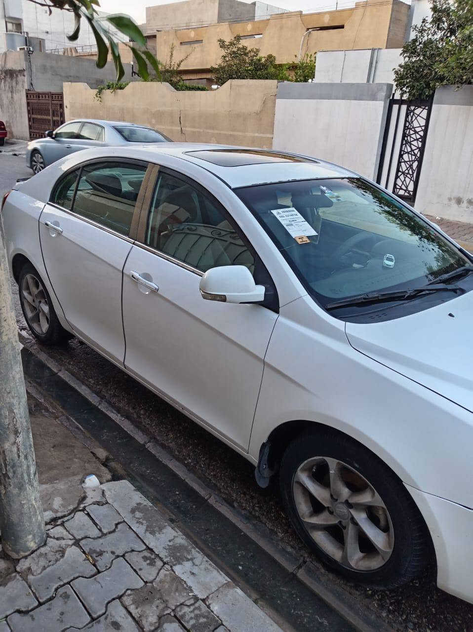 للبيع
EMGRAND    C7       2013
🔸محرك 1800 كورولا نحله بلادي
🔸كير اوتوماتيك كورولا بلادي
🔸بدون اي قطره صبغ ومعجون بيها فقط مكانين حگ شبر بارد 
🔸سقف سلايت
🔸اشاير بالمري
🔸باتري جديد 
🔸تخم تايرات جديد 
🔸ارضيه جلد 
🔸كشنات جلد
🔸تبريد 
سياره ما ناقصها شي بوجهك للشارع 
سنويه لغاية 2029
بطاقة بانزين بيها
رقم كركوك دولي
السعر 63 وبيها مجال 

مكاني كركوك حي العسكري 
***********
رجاء مو شراي لا تعبني والسوك كلشي بي
