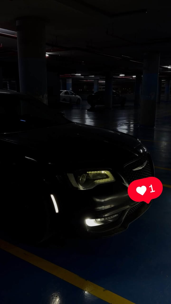 سلام عليكم
اوباما s300 

موديل 2019

ماشية 92,000 مايل حقيقي

رقم اربيل شبة مميز

مواصفات فول عدا الفتحة

تبريد وتسخين كلاصات ❄️🔥

كشنات كهرباء 

تخم تاير جديد 2026 

شاشة كبيرة تحكم كاربلاي معروف مواصفات اس

كشنات هيتر 🔥

تعتيم مراية وسطية

شفتات استيرن

انارة محيطية تحكم تطبيق موبايل اي لون يعجبك

تطعيمات كاربون فايبر بالداخل 

سيارة مصروف عليها من تسوقها راح تعرف فخامتها 

سيارة فول فول عدا الفتحة المرغوب يعني تنسى عطلات الفتحة ولاستيكات فتحة ومدري شنو راحة بالك💆🏻‍♂️

تحويل ثاني يوم سيارة ب اسمي 
حادث سيارة جاملغ وبنيد ب امريكا 🇺🇸

للتواصل واتس اب

***********
