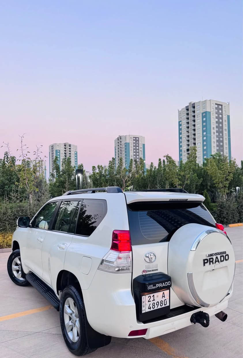 Toyota prado  2012   V6     TXL    4+4 
بەسمە 
سلایت 
سەلاجە 
سێ ڕیز کوشن 
لایت لید 
دەبڵ ئەکسل 
تەبرید لەمس 
سوکان ڤۆلیۆم 
تەبرید مەرکەزی 
ئاوێنە شەفت 
تەحدید سورعە 
سپێر لە کۆڵ 
تاقمێ تایەی تازە 
هەموو گیانی بەشەرت 
گێڕ و مەکینەی بەشەرت 
بێ بۆیاخ  
تەنها 216 هەزار کم ڕۆشتوە 
نرخ :260 $ 💵💵
شوێن : سلێمانی 
ژم : *********** السليمانية, العراق
