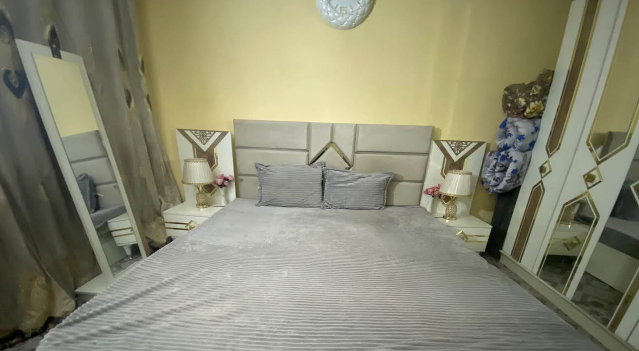 سلام عليكم غرفه تركيه سبع قطع نظافه 99 مستعجل تواصل ***********
