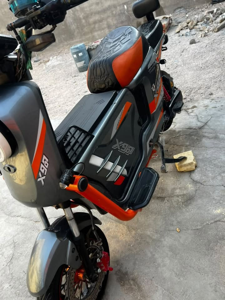 دراجةX900
الون رصاصي 😍
موديل 25✈️
بطاريات 32🔥
عدد البطاريات 5
المكان📍 الزبير 
تشغيل بصمه 😍
و سويج🤩
كهربائياتتها 🔋 شغاله 
دبل اشاره ✈️
نشرات 🔥
مسجل 🔊
زنون 😈 السرعه خيالية ✈️
السعر 475💸
تواصل☎️ (***********)
االموقع البصرة الزبير📍
