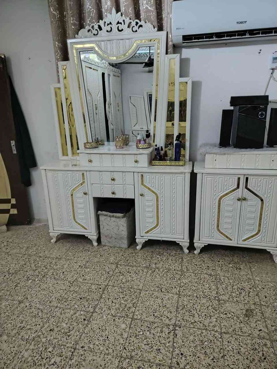 غرفة نوم تزكام نجارة عراقي تصميم تركي  خالي من اي كسر او  شخط  استعمال قليل مكان الحلة شارع ٨٠ كربلاء 
السعر خاص
وهذا رقمي للتواصل 
***********
