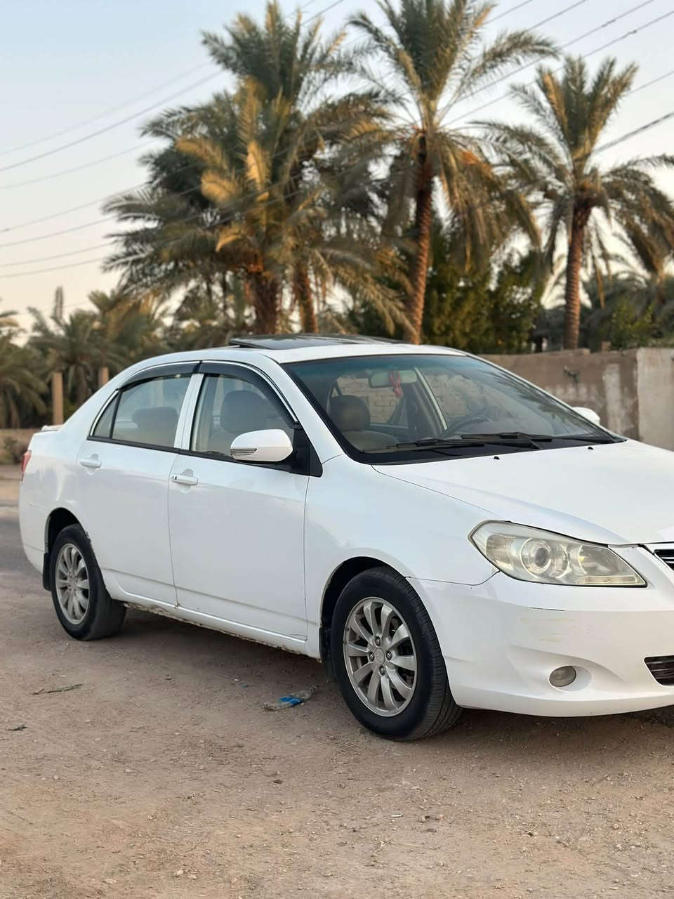 السلام عليكم
بي واي دي جي 3 بصمه 2013 مكفوله كفاله عامه من ضربه وصبغ 
كير ومكينه كفاله 
حداديه وتخم تاير جديد 
السياره مال جناي 
رقم قادسيه 
مكاني بابل 
سعر 48 وبيه مجال 
اتصال / ***********

