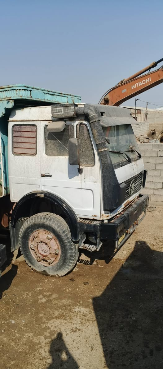 السلام عليكم للبيع موديل 75 اصل قلاب الاستفسار ***********

