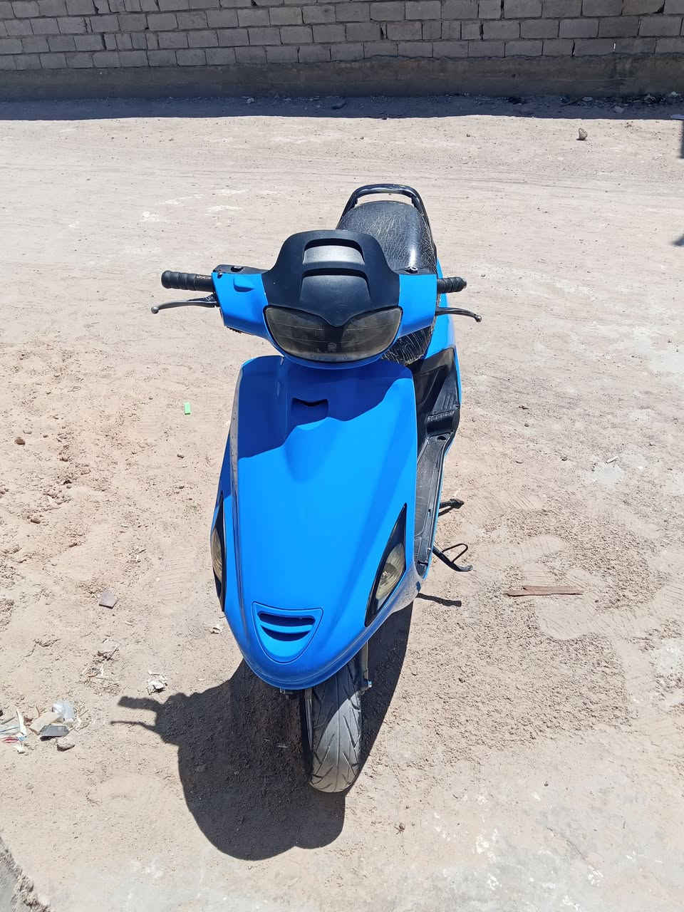 دراجه فراشه نظيفه فول شلعه ومعدل وكله جديد ما ناقصه اي شي السعر 600 وبيها مجال بسيط المو شراي لا يراسلني ولا يخابر العنوان النجف الاشرف الكوفه شارع المعمل اتصل ***********
