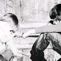 ٥ عمال • رفع أنقاض • البصرة الهارثة