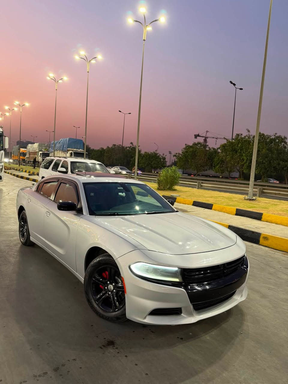 السعر 237 وبيه مجال للشراي
دوج جارجر 2023 SXt  بلاص 

فول مواصفات اللاخير 

عداد المسافه 28 الف

ضرر بنيد فقط طخه جدا بسيطه بدون دواخل  ايرباك راجع سستم   

فول مواصفات فتحه 

بصمات تشغيل ابواب 

شاشه كامره 

تحكم ستيرن 

كرسي كهرباء 

توقف ذاتي 

مانع انزلاق

كشنات تدفه 

لدى خلفي 

6 سلندر شرط ممفتوح 

كلش حلو جديد على ايدي 

رقم اربيل شرط تحويل مباشرة سنويه 27 بسمي شخصياً 

السعر 237 وبيه مجال للشراي

رقمي
***********
