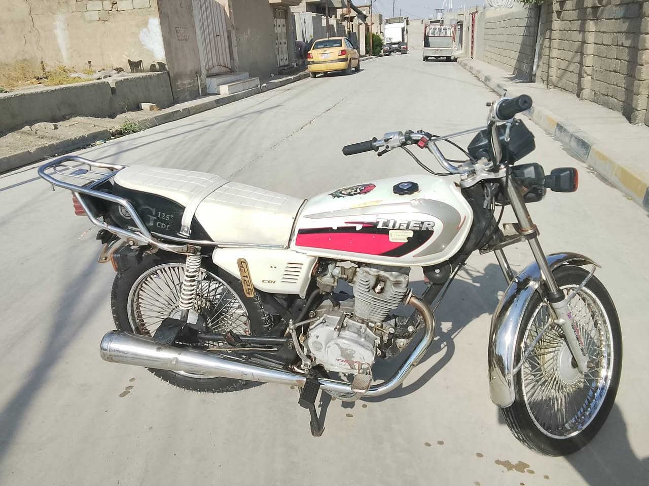 🏍تايكر 2019 
ختم شاصي محرك2019
مكينه نشطه صوت فيلس بس شرط 
لا تبخير ولا تنقيص ولا صرف 
تايرات جديدات  دبلات شغاله شرط 
وايرمنيه شغاله ما عده الايت  
الماطور نضيف  وسعره حيل مناسب اعرف سعره اغله من هيج بس متوازي ع بيعته 
300 وبي مجال 
*********** بي واتساب 
غير متواجد ع فيس
