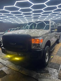 فورد F350 للبيع موديل 2012 مُحرك بانزين V10 صدر جديد امامي خلفي تخم تا...